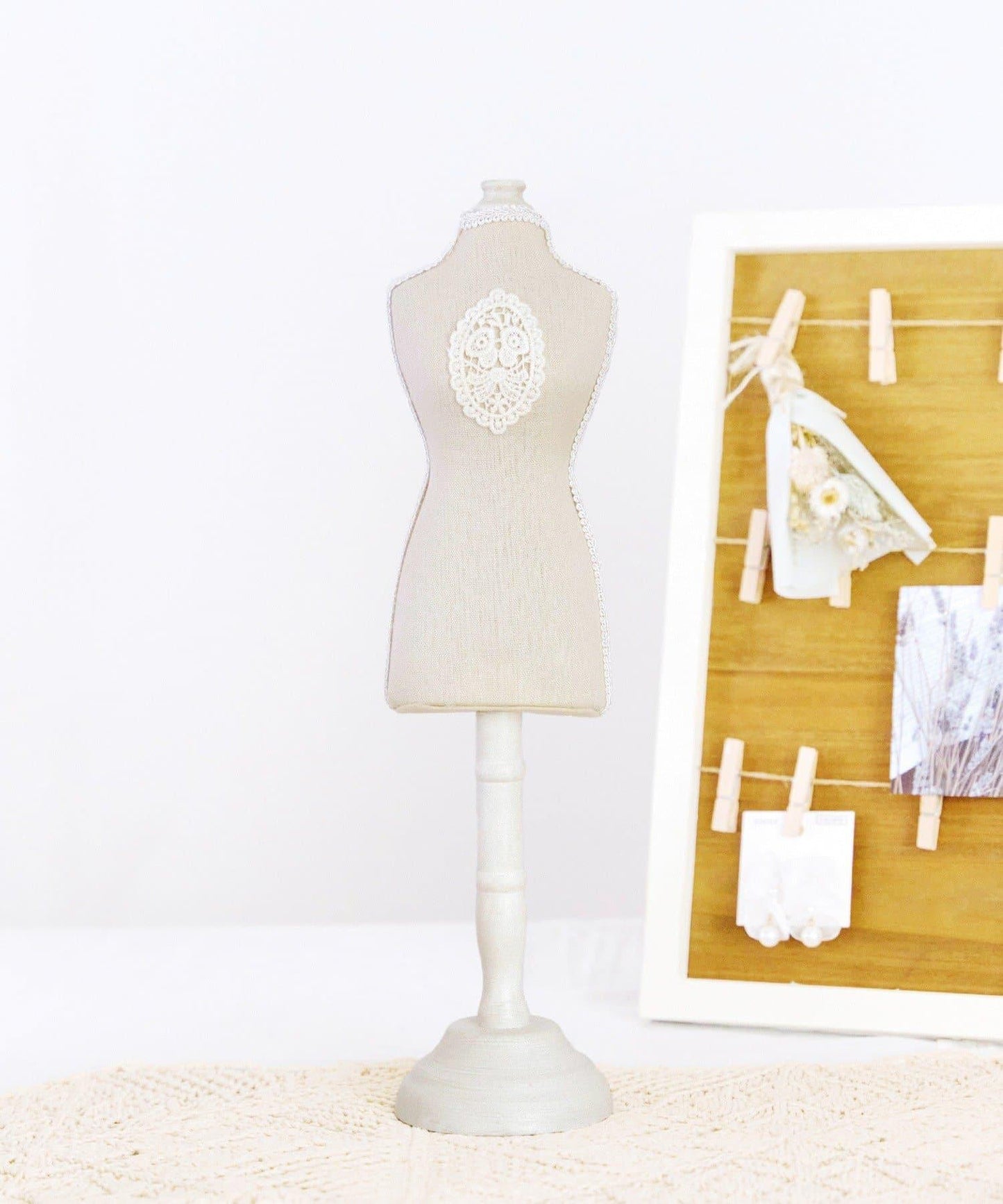 ワンポイントレーストルソーオブジェ