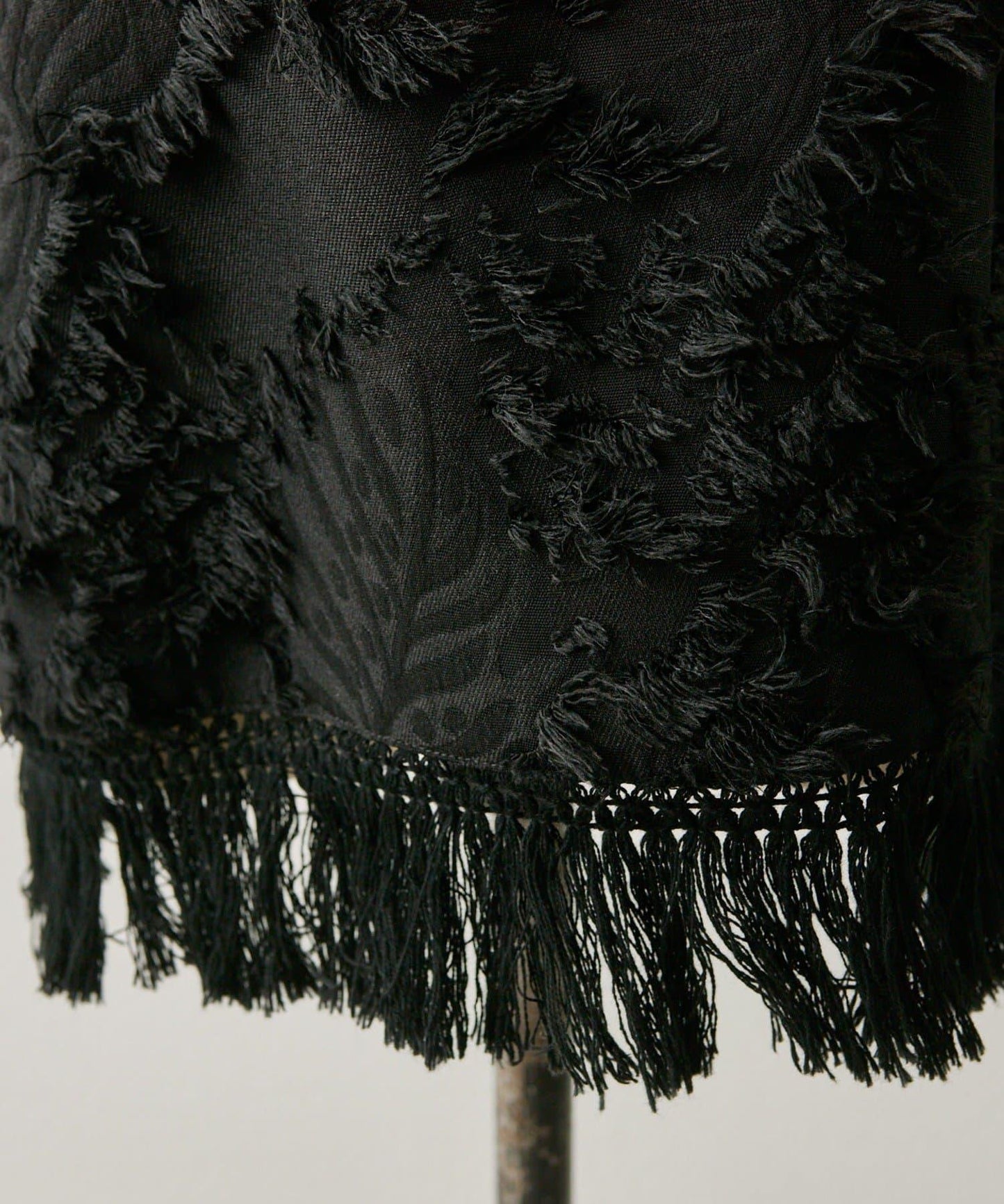 植物圖案流蘇下襬上衣【SUM1 STYLE(スミスタイル)】