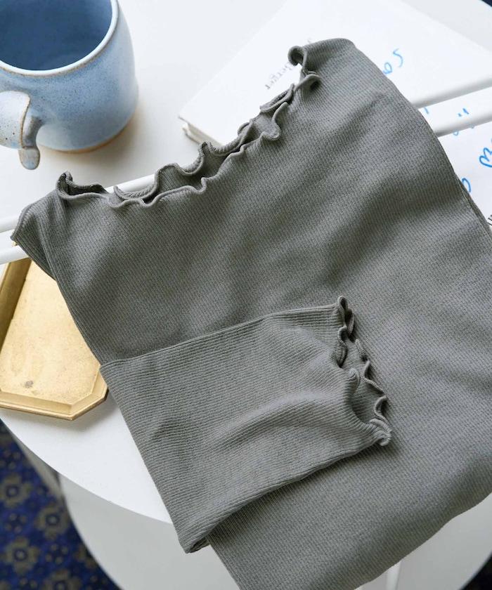 薑黃色荷葉邊長袖上衣