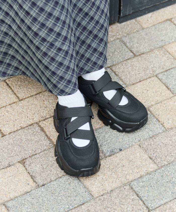 厚底交叉帶運動鞋