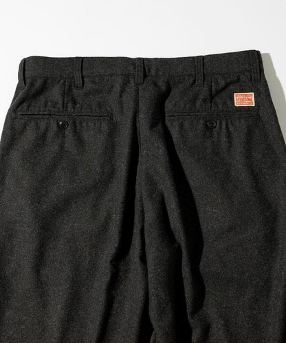 特別款寬鬆版型羊毛雙層西裝褲