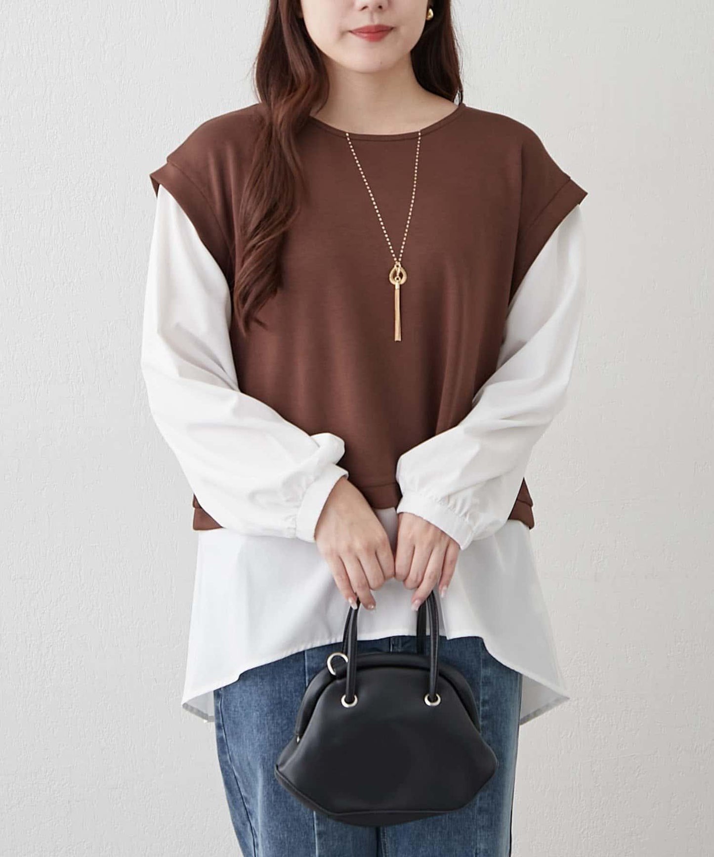 刺繡拼接套頭衫帶項鍊