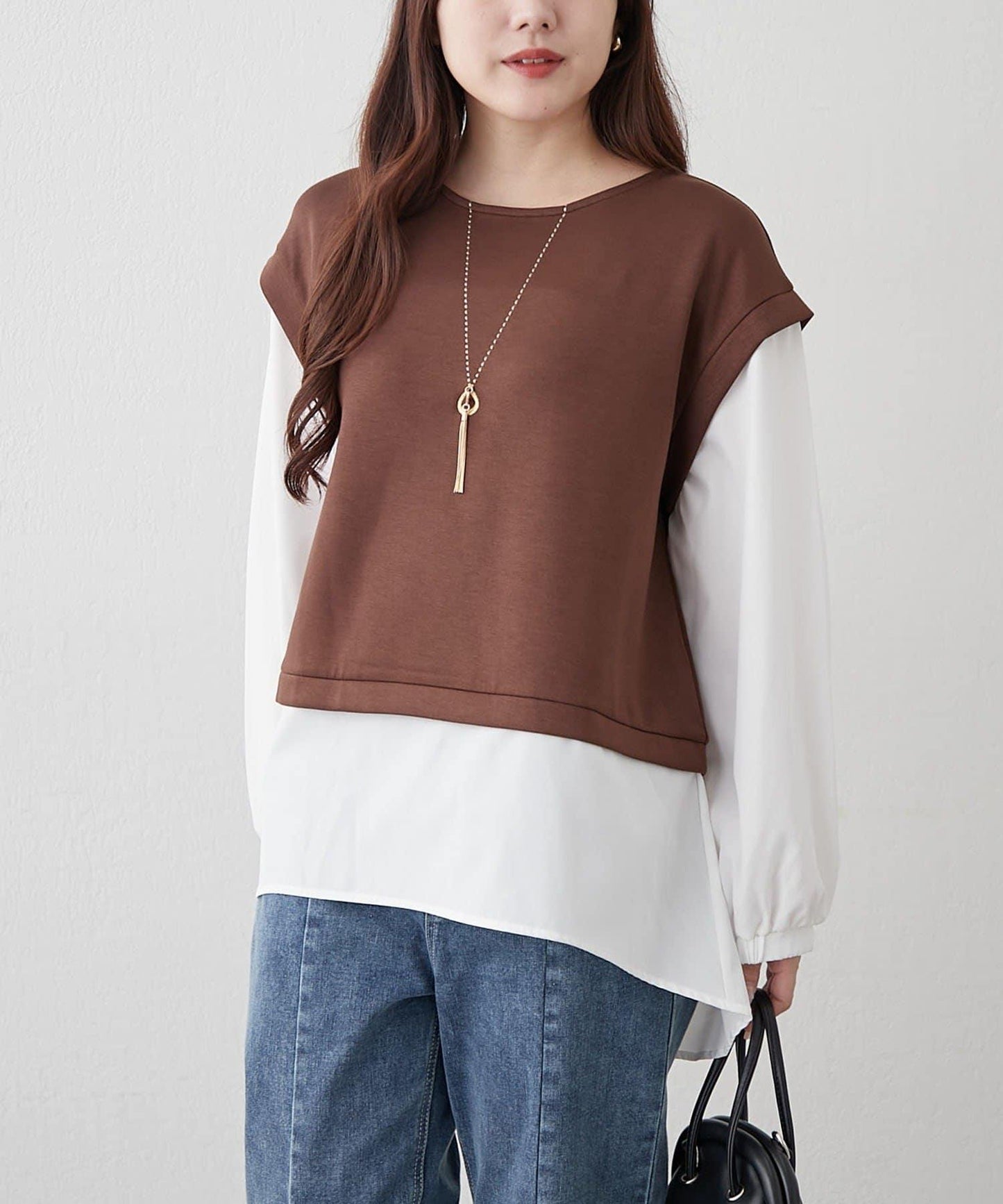 刺繡拼接套頭衫帶項鍊