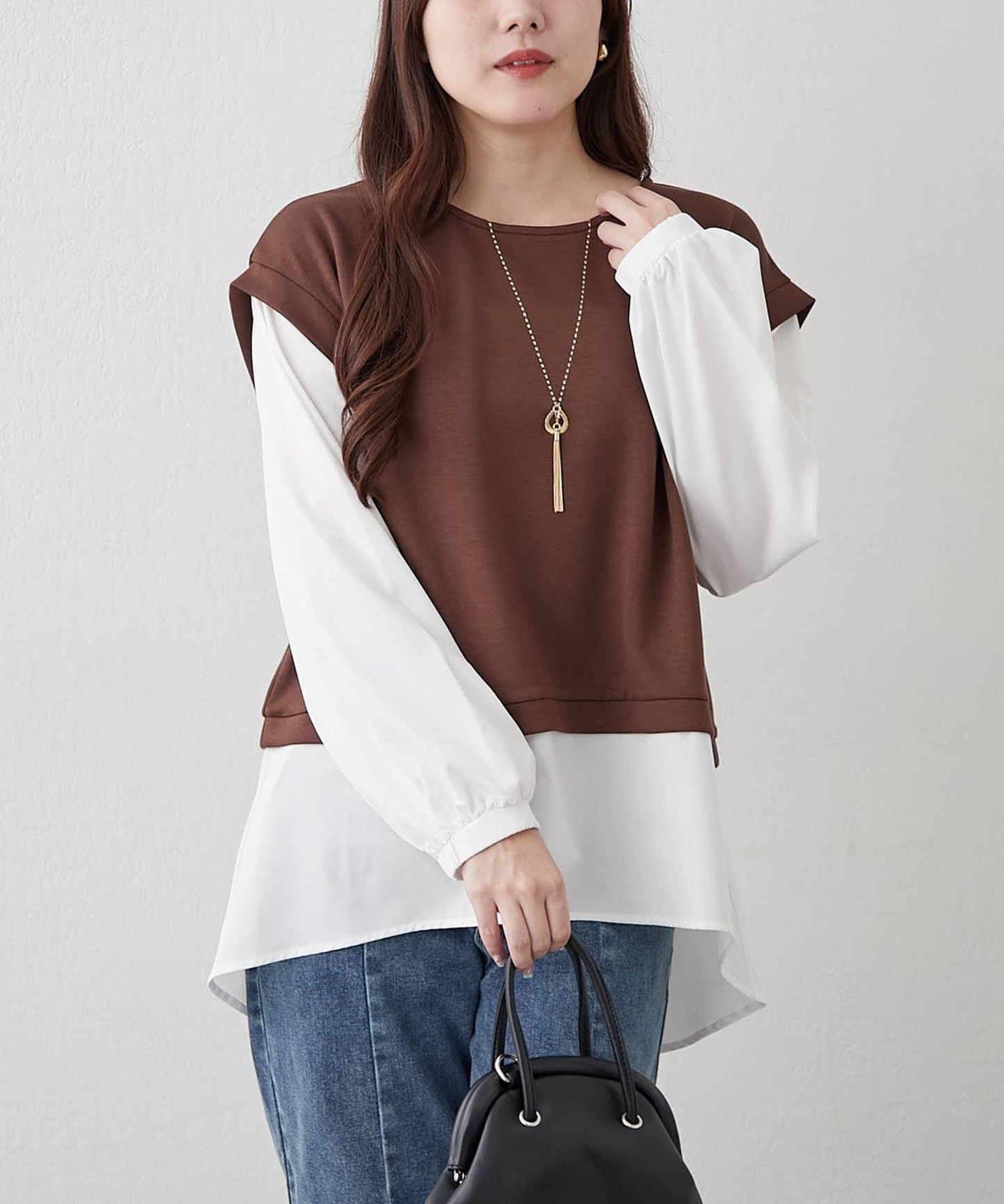 刺繡拼接套頭衫帶項鍊