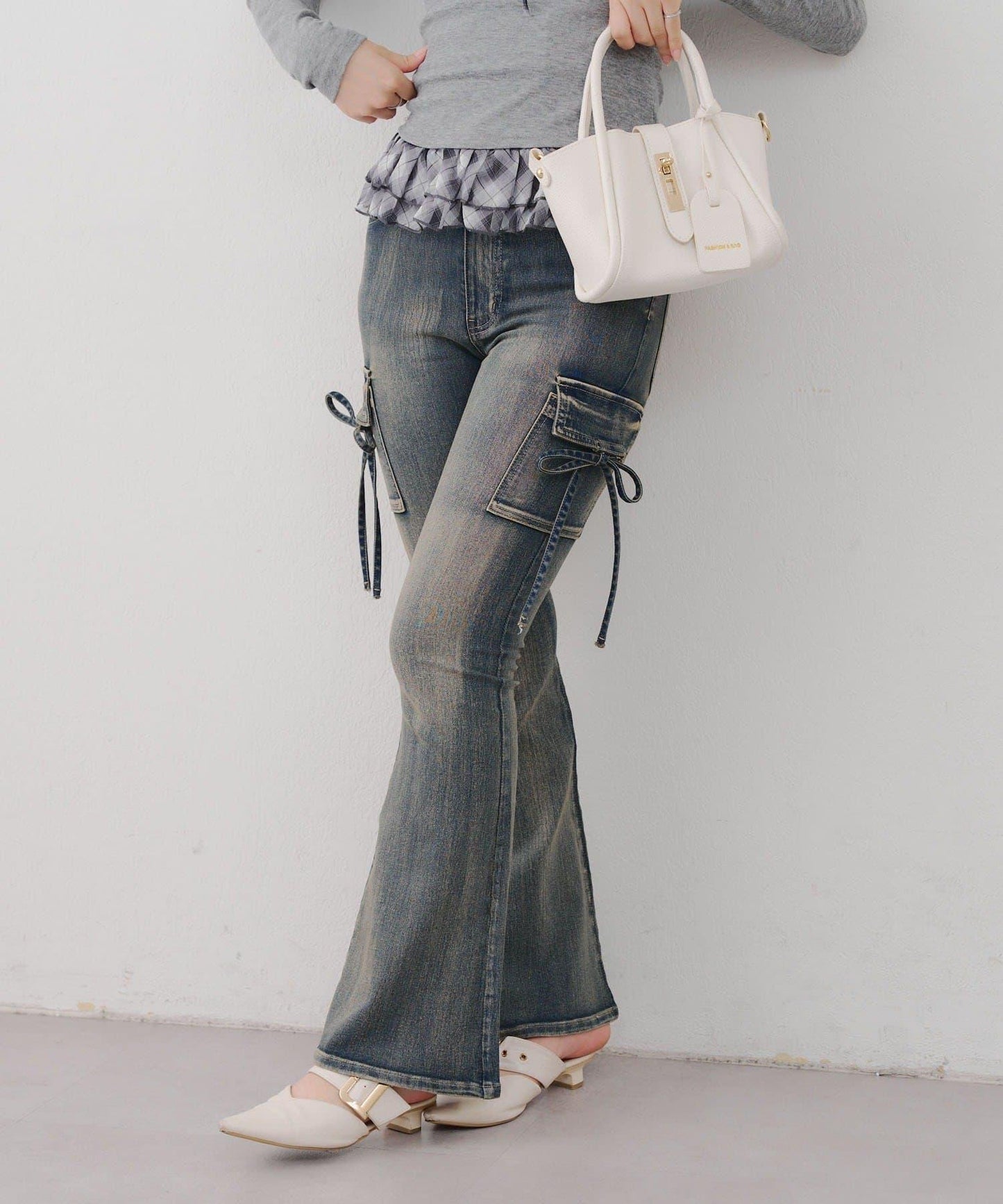 蝴蝶結工裝牛仔喇叭褲