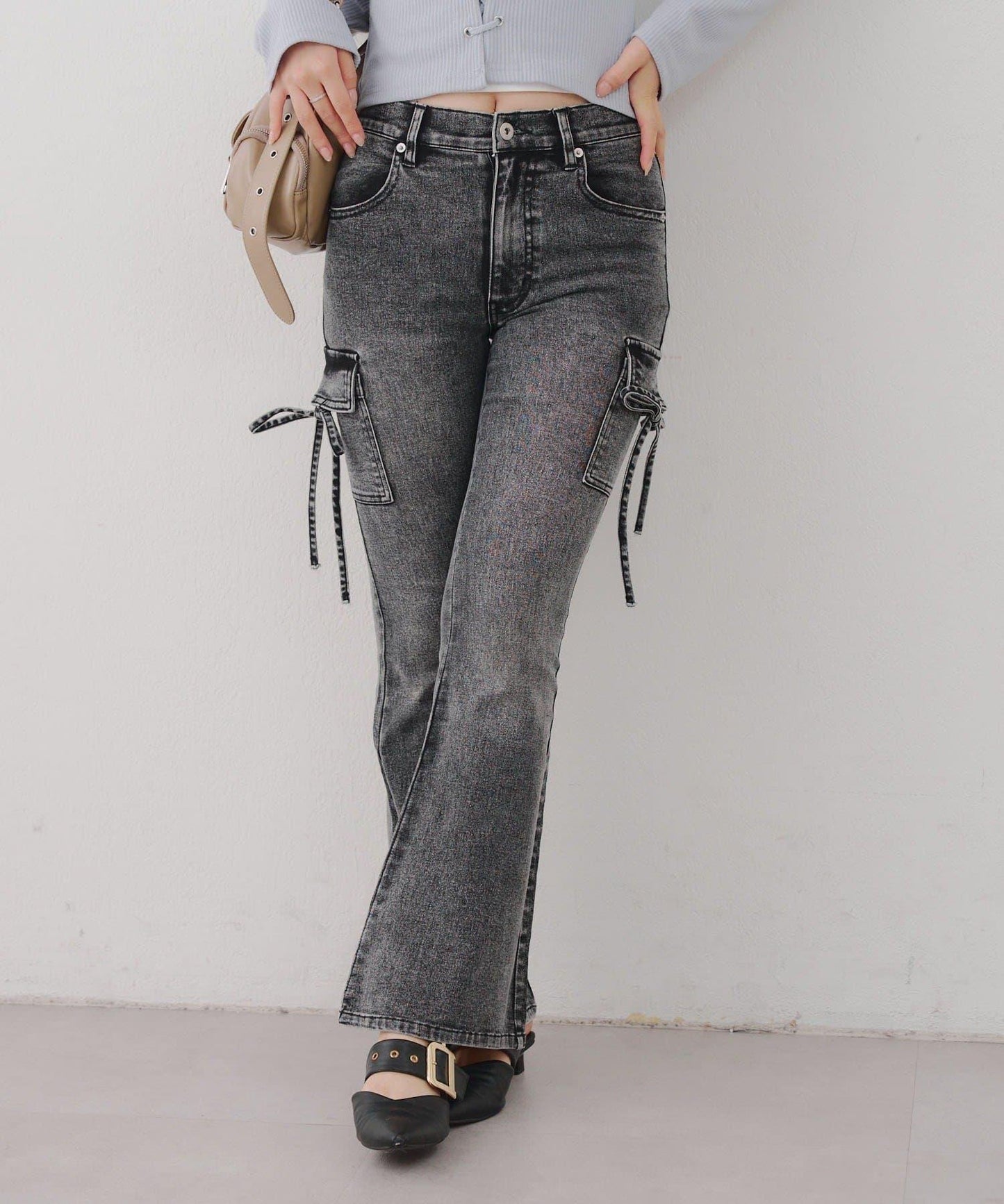 蝴蝶結工裝牛仔喇叭褲