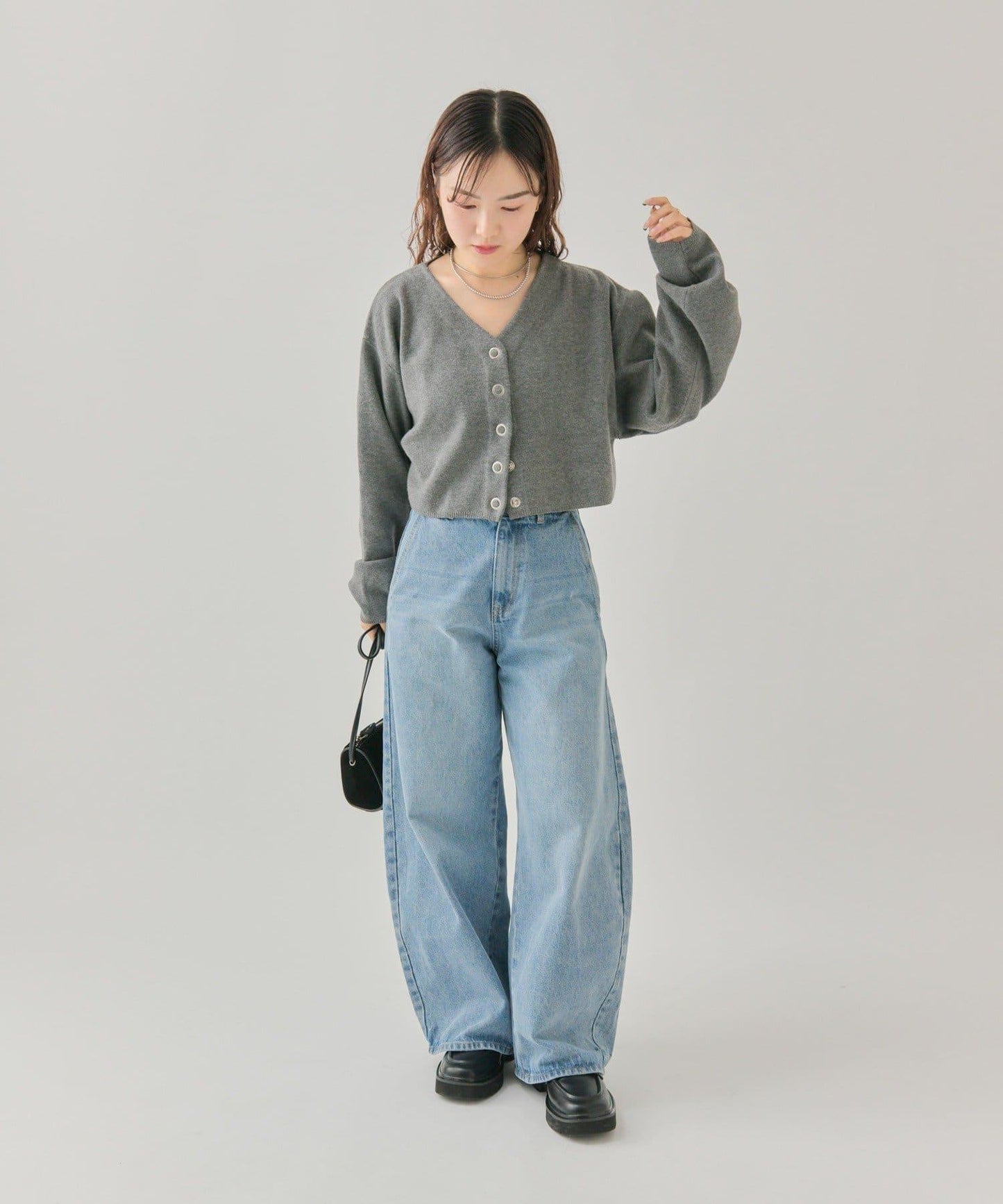 背部鏤空牛仔褲