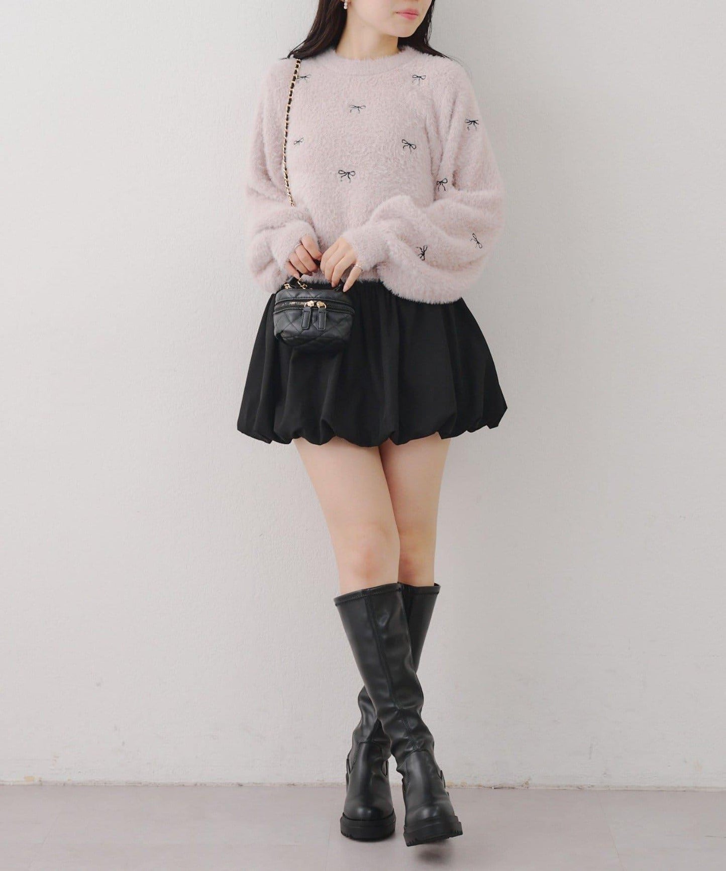 蝴蝶結刺繡羽毛針織衫