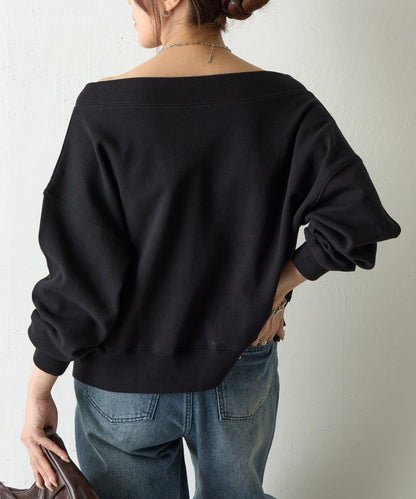 箱型露肩拉鍊上衣