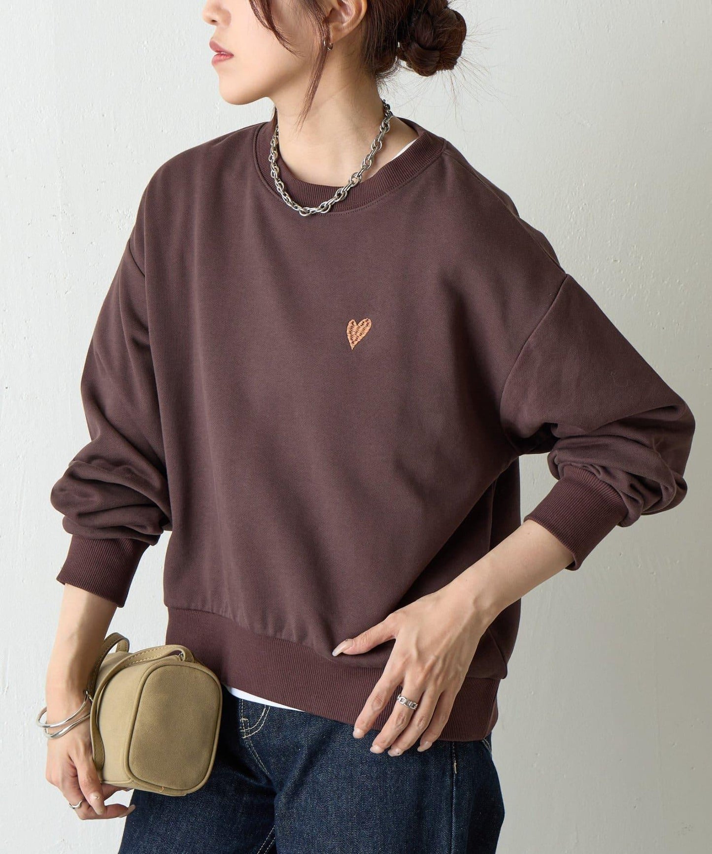 愛心刺繡衛衣套頭衫