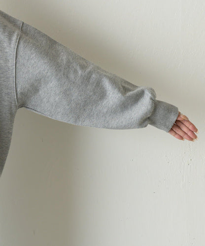 箱型露肩拉鍊上衣