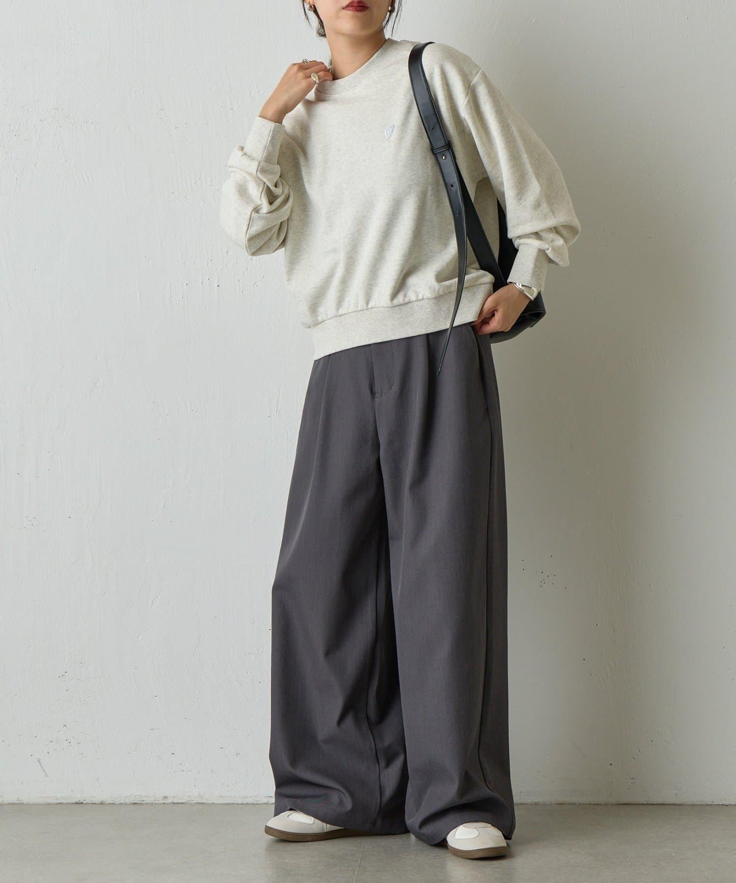 愛心刺繡衛衣套頭衫