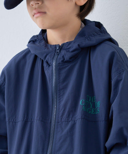 【KIDS】背部刺繡連帽衝鋒衣
