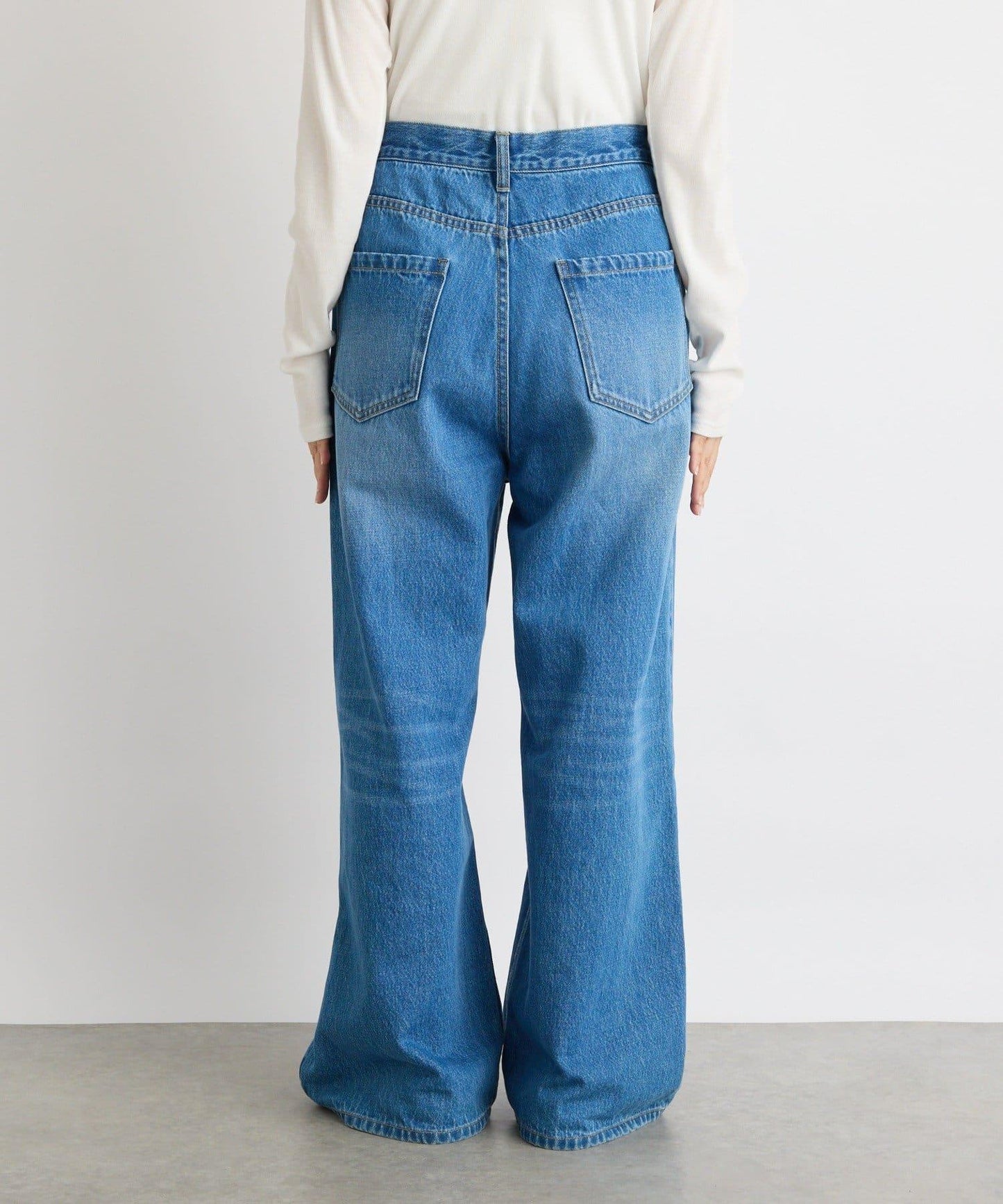 【MONN.:.(モン)】寬鬆牛仔褲