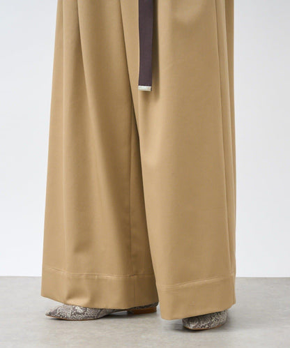 【輕盈感】褶皺工裝寬腿褲