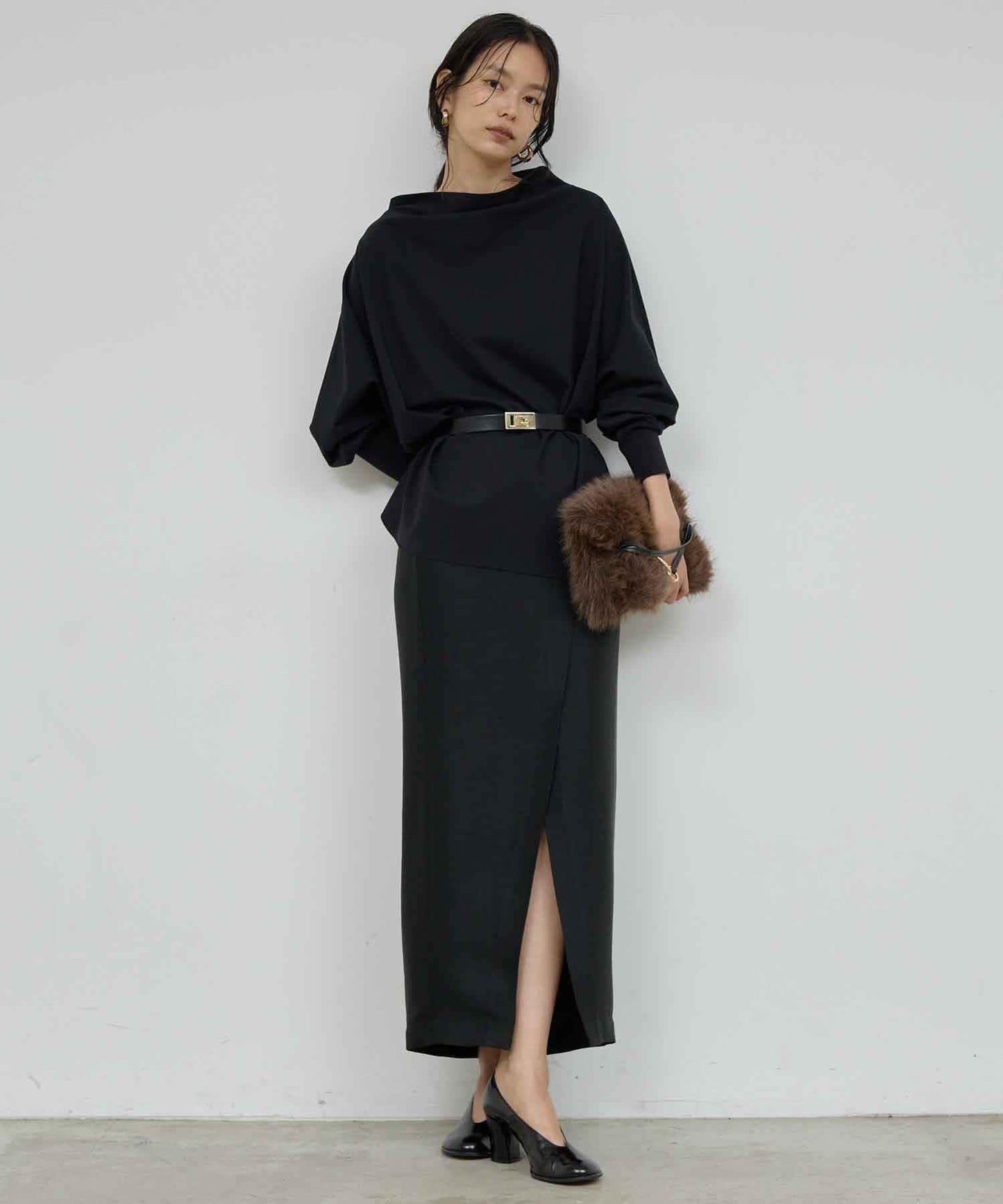 【近期開始】【ガランテ的名品推出新款！】褶皺瓶型針織衫