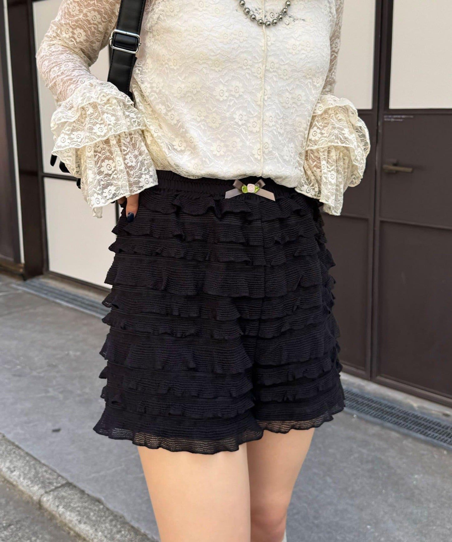 層疊荷葉邊短褲