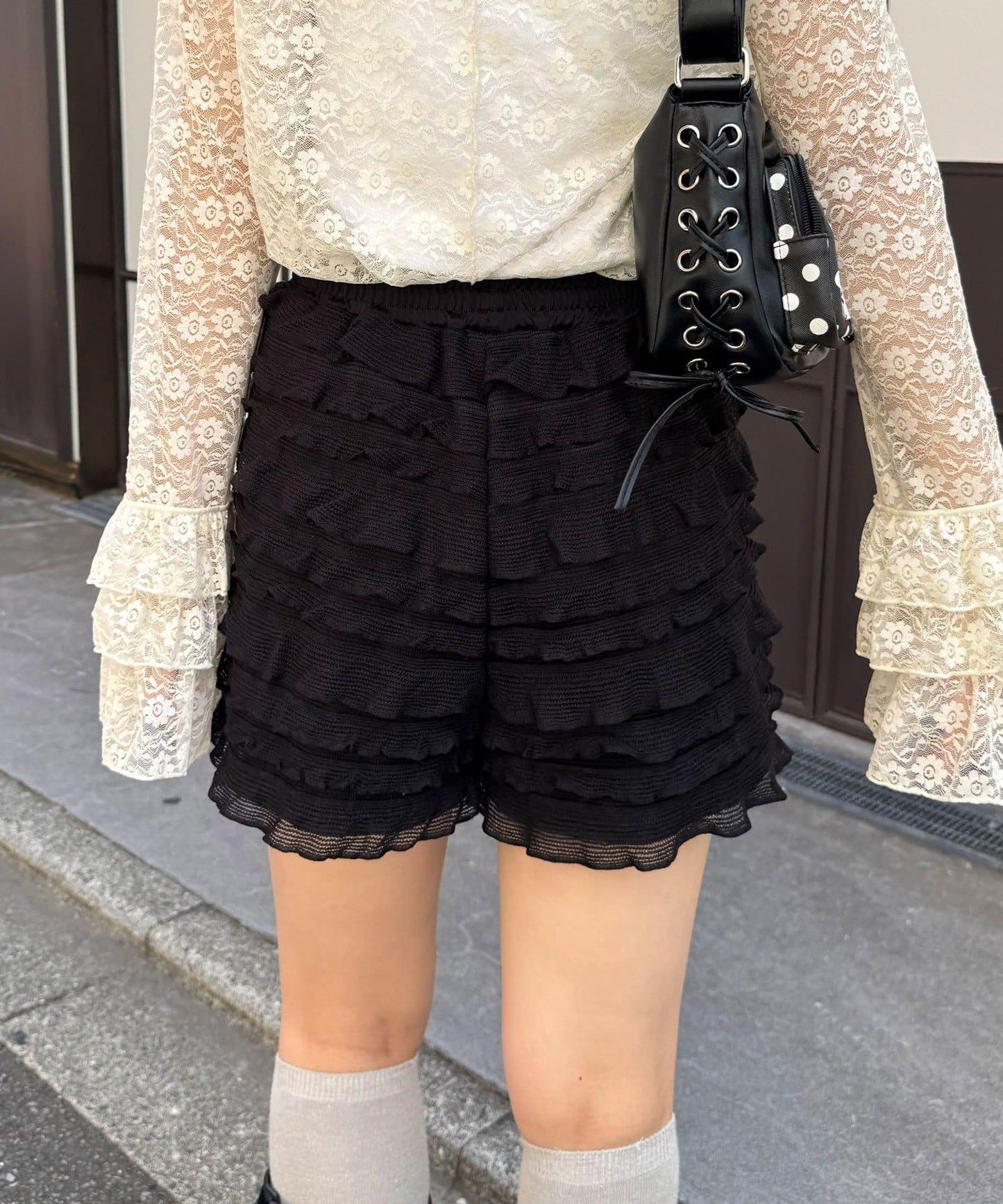 層疊荷葉邊短褲