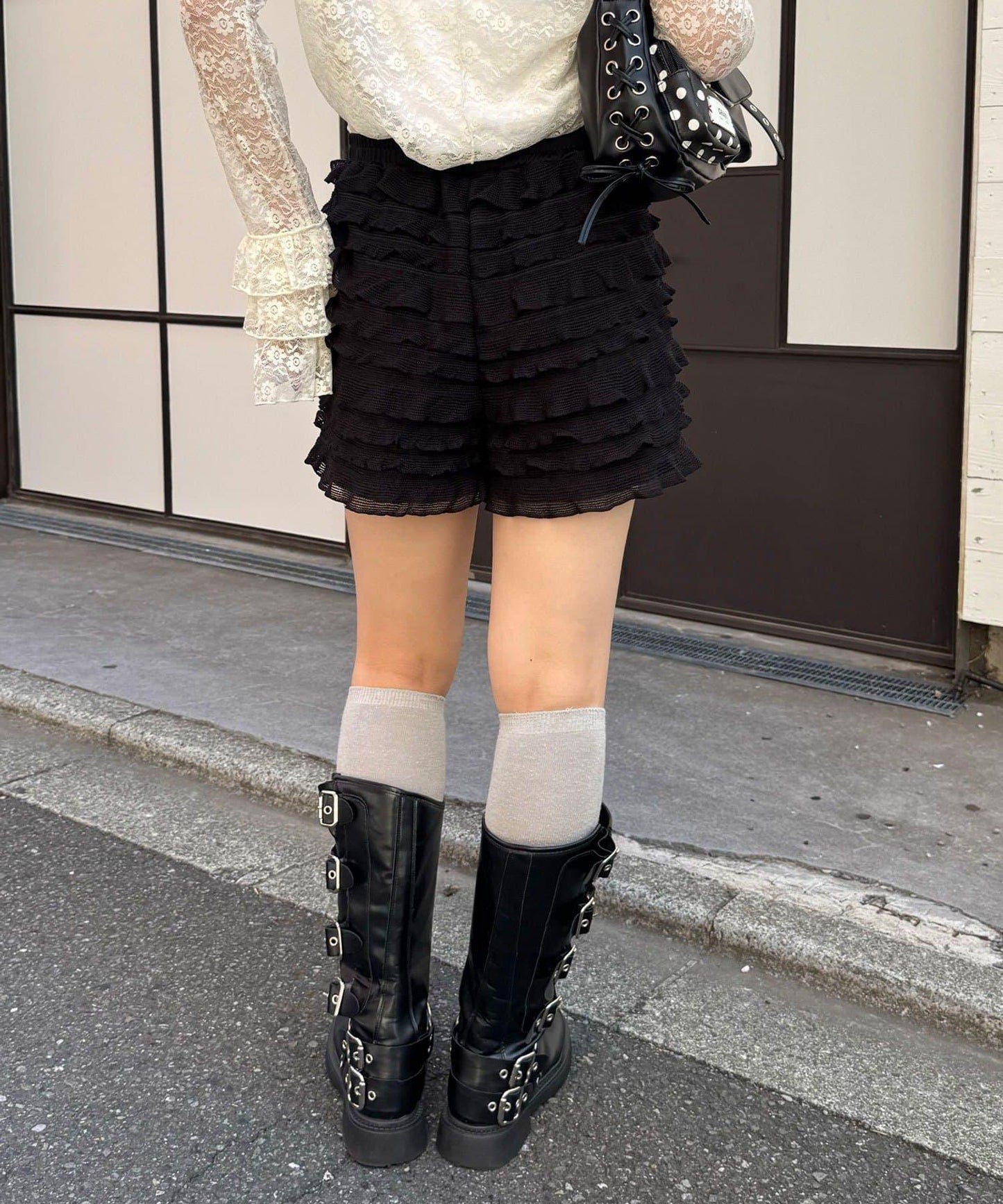 層疊荷葉邊短褲