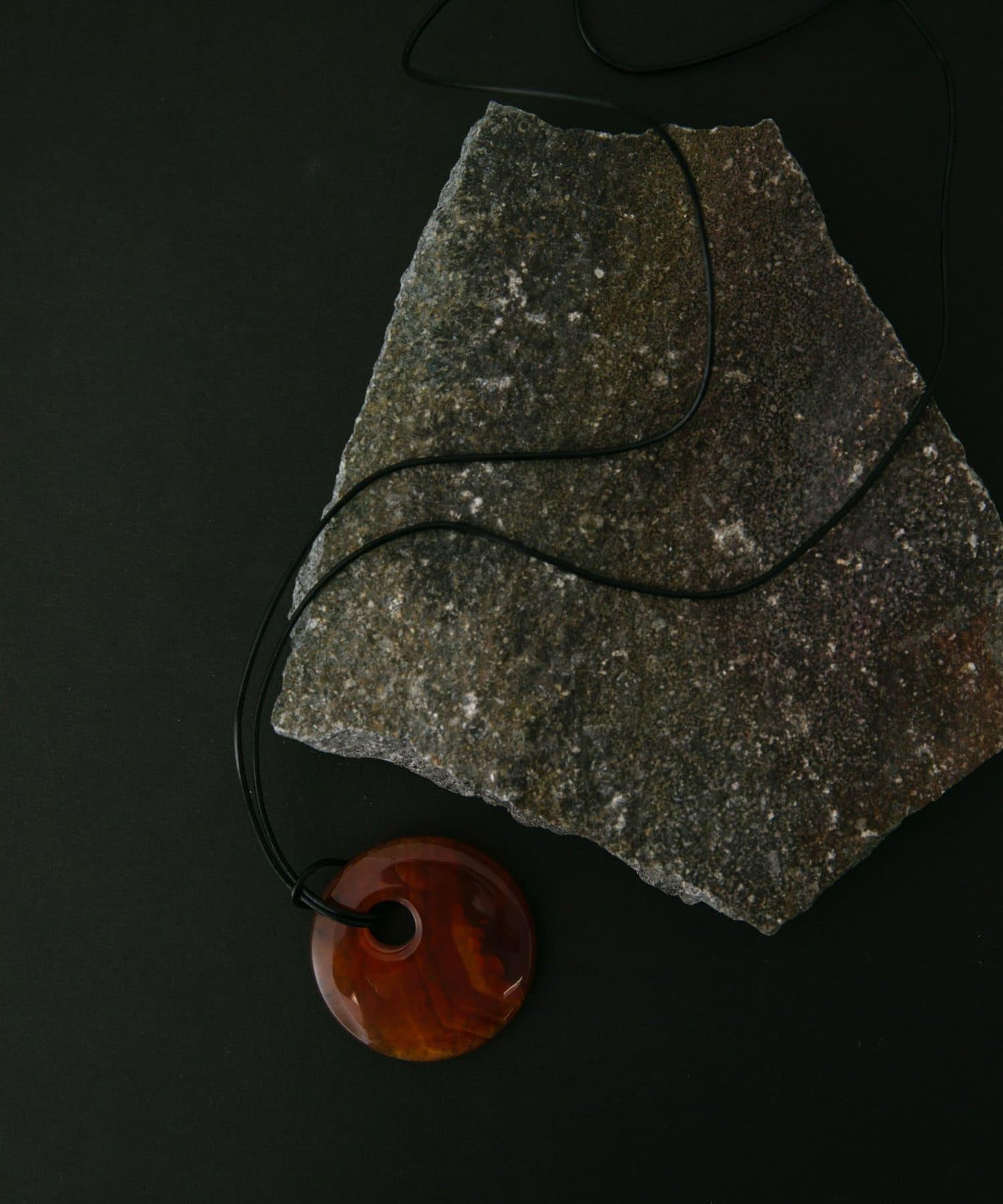 SMELLY so’紅玉髓繩項鍊