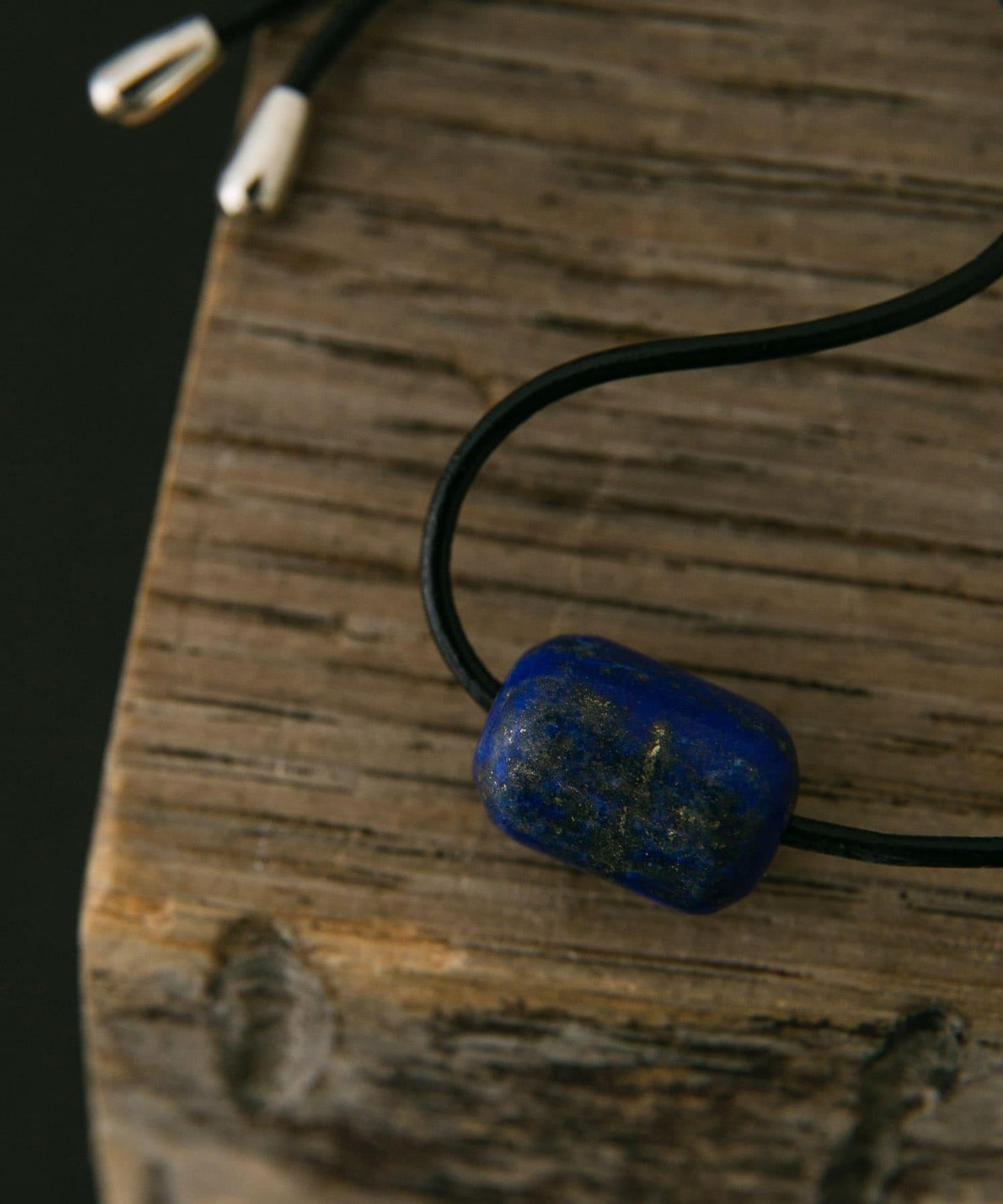 SMELLY so' 青金石手鍊