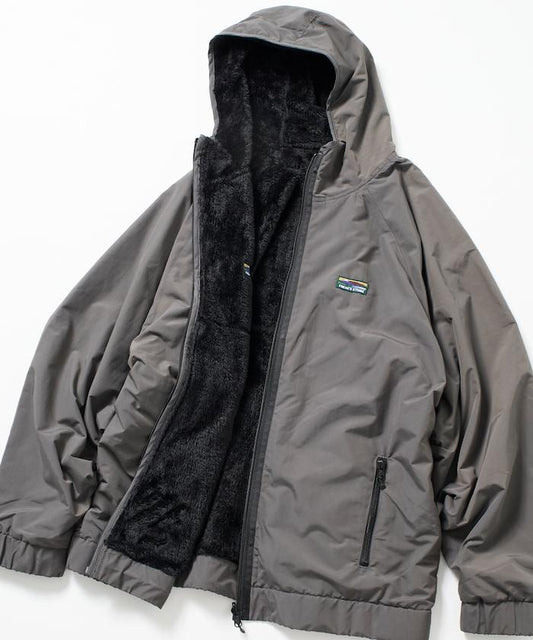 寬鬆版型尼龍羊羔絨可雙面穿連帽夾克