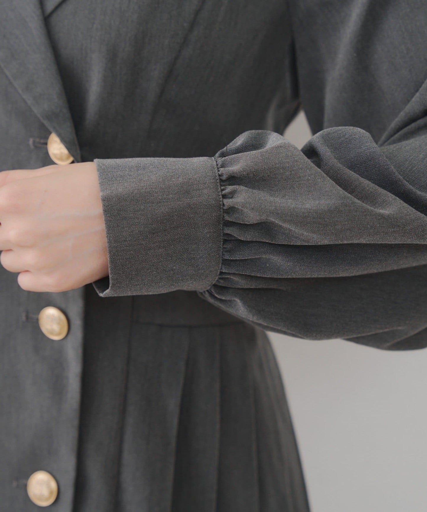 西裝領百褶迷你連衣裙