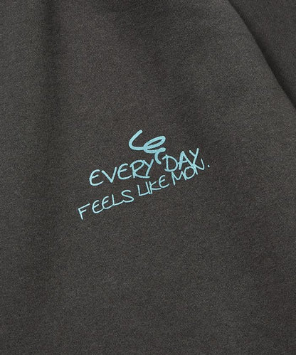 寬鬆版型背部印花圓領衛衣 / EVERY DAY