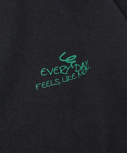 寬鬆版型背部印花圓領衛衣 / EVERY DAY