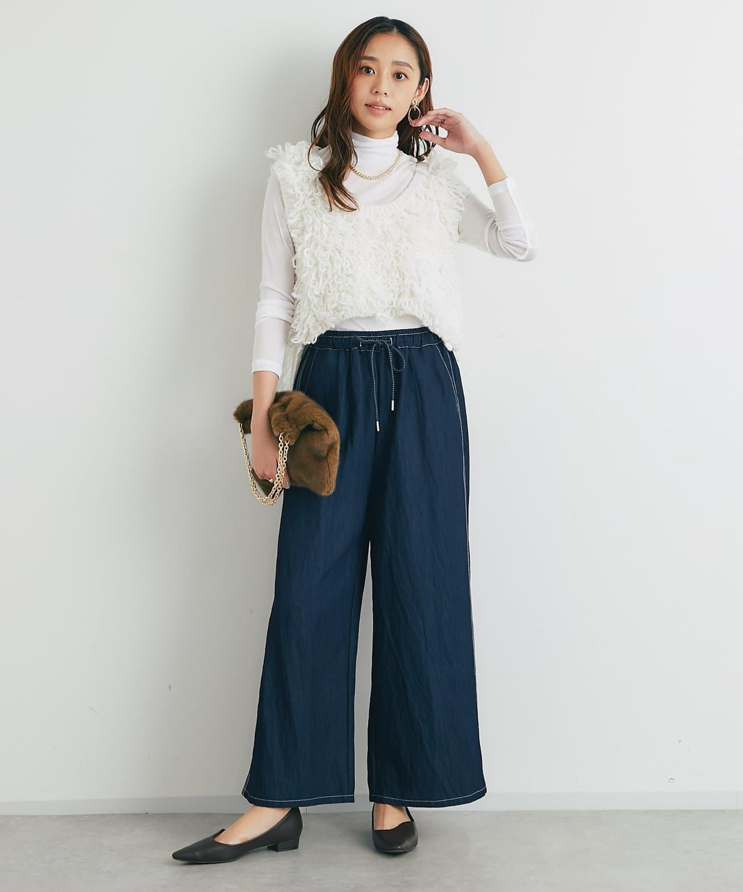 舒適穿著感亮面牛仔闊腿褲