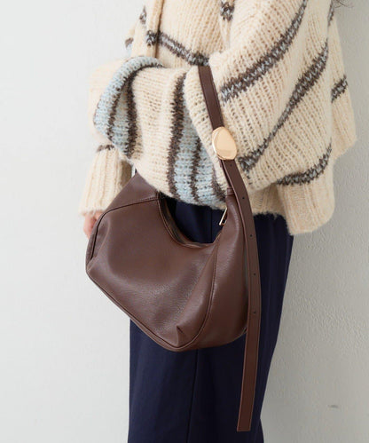 【2WAY/可收納500ml塑料瓶】半月造型單肩包