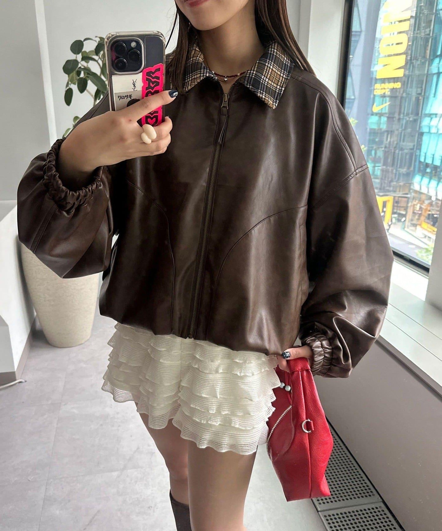 格紋翻領仿皮革泡泡短款夾克