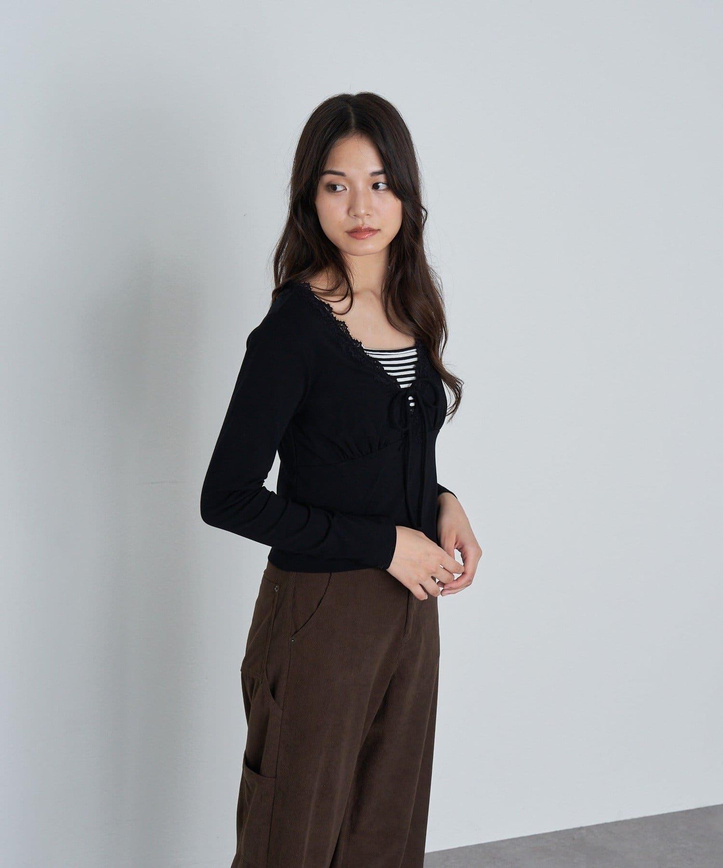 蕾絲拼接長袖T恤