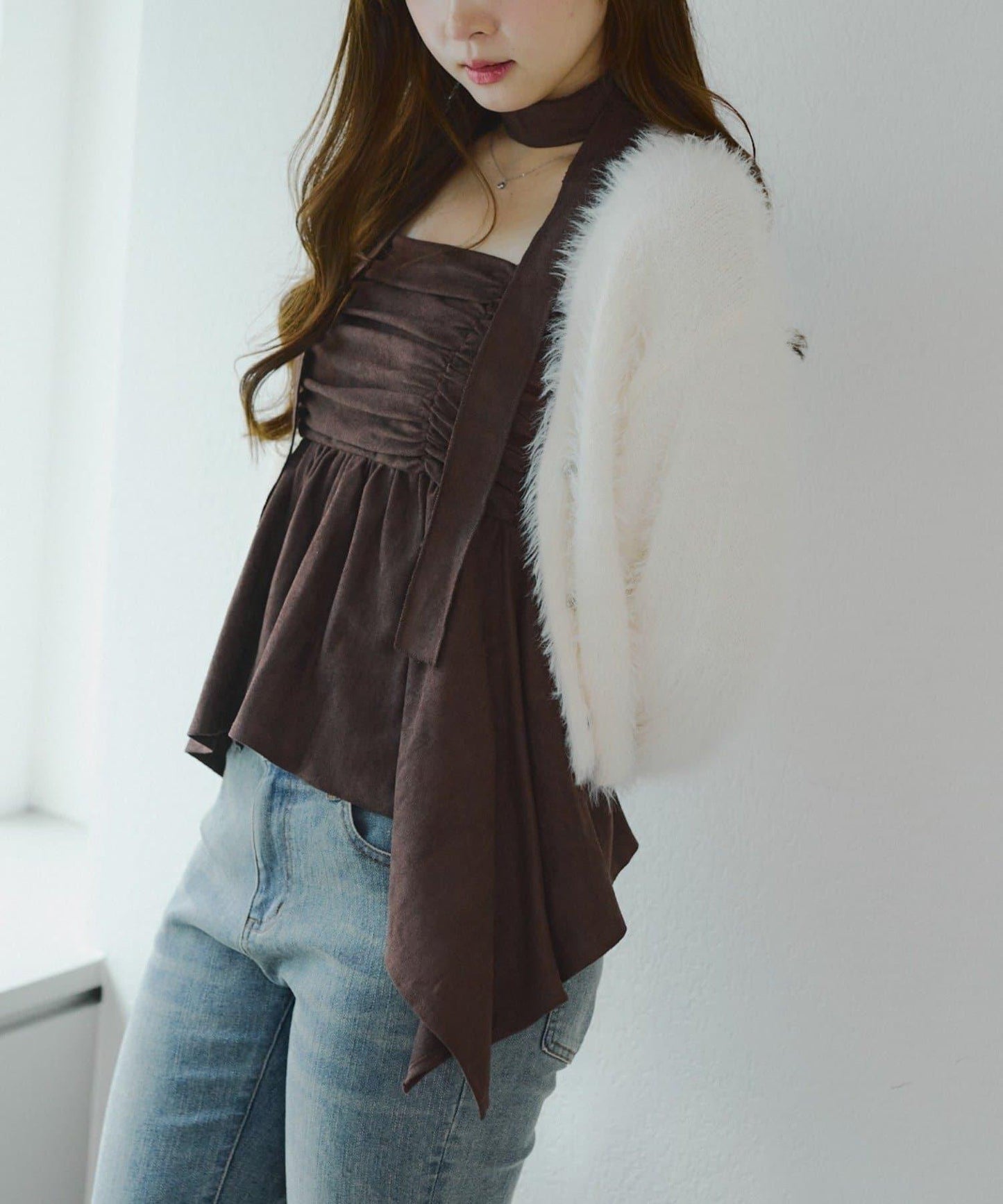 附項鍊頸圈設計顯身材【RMAF】不對稱下襬吊帶長款上衣