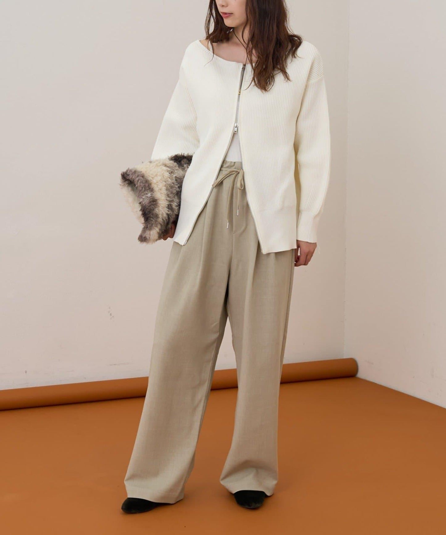 【收腰顯瘦！】附帶繫帶腰帶褶皺寬鬆休閒長褲