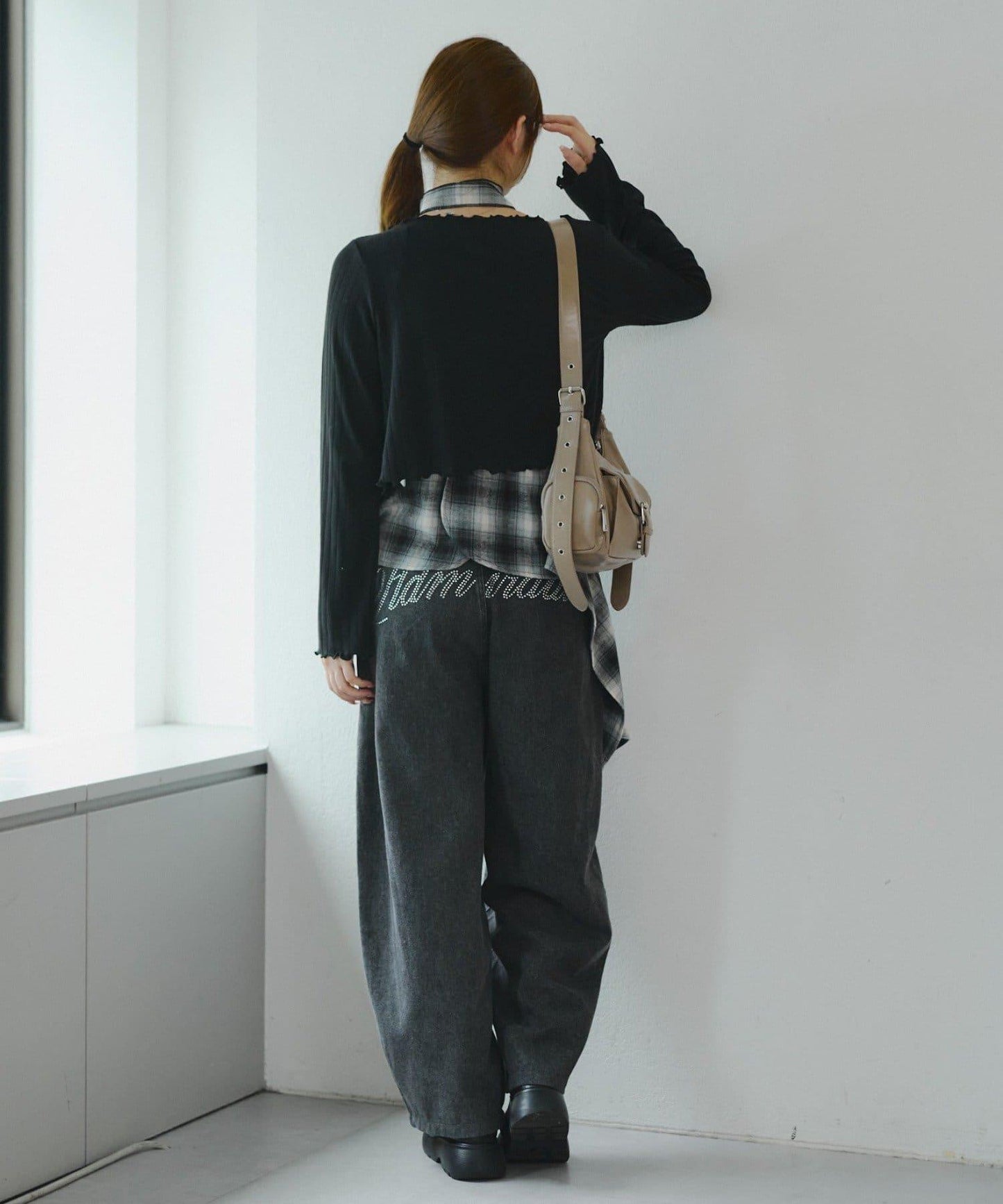 附項鍊頸圈設計顯身材【RMAF】不對稱下襬吊帶長款上衣