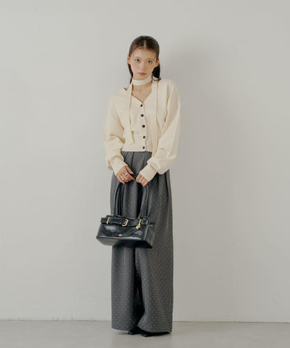 【Chico】帶領帶V領修身針織衫