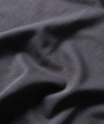 高捻順滑純色長袖T恤 無圖案