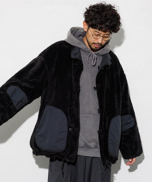 寬鬆版型立領可雙面穿羊羔絨夾克