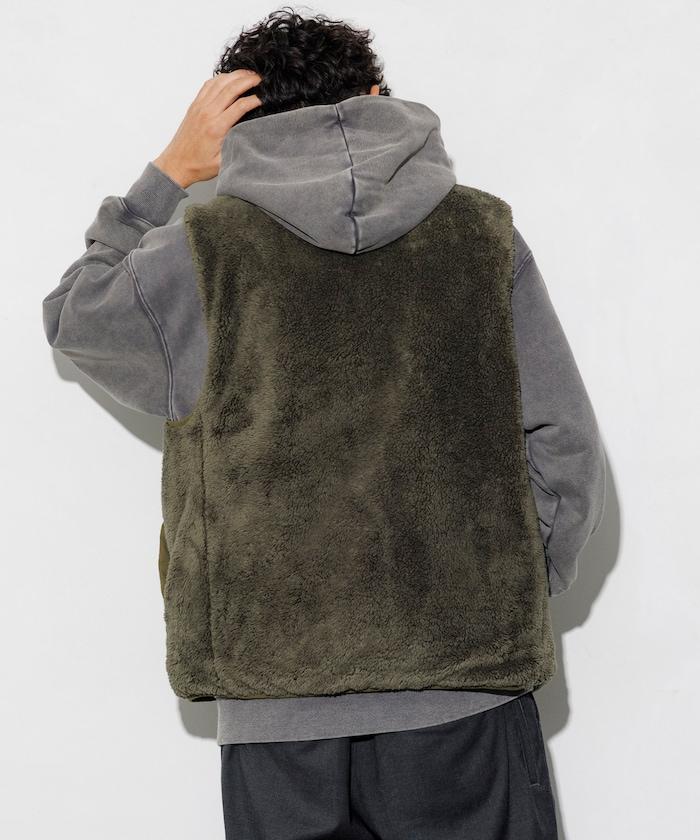 寬鬆版型可雙面穿羊羔絨馬甲軍綠色