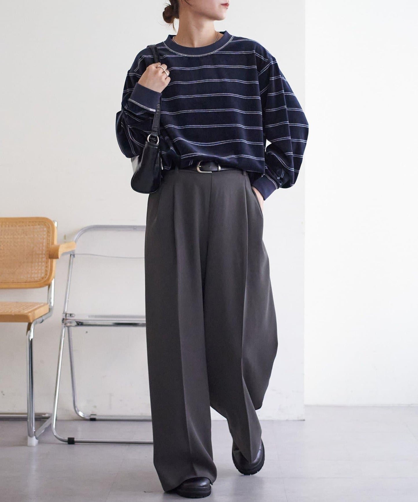 【Discoat】【男女同款】天鵝絨條紋圓領衫