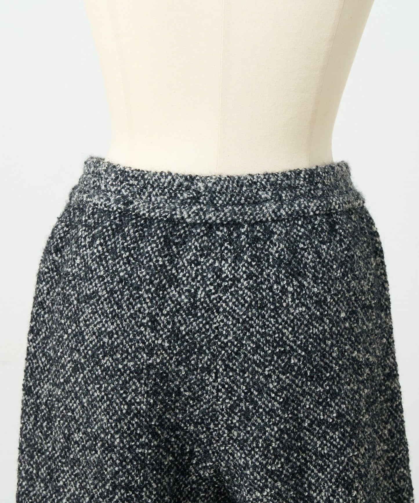 《近日開始》燈芯絨休閒褲