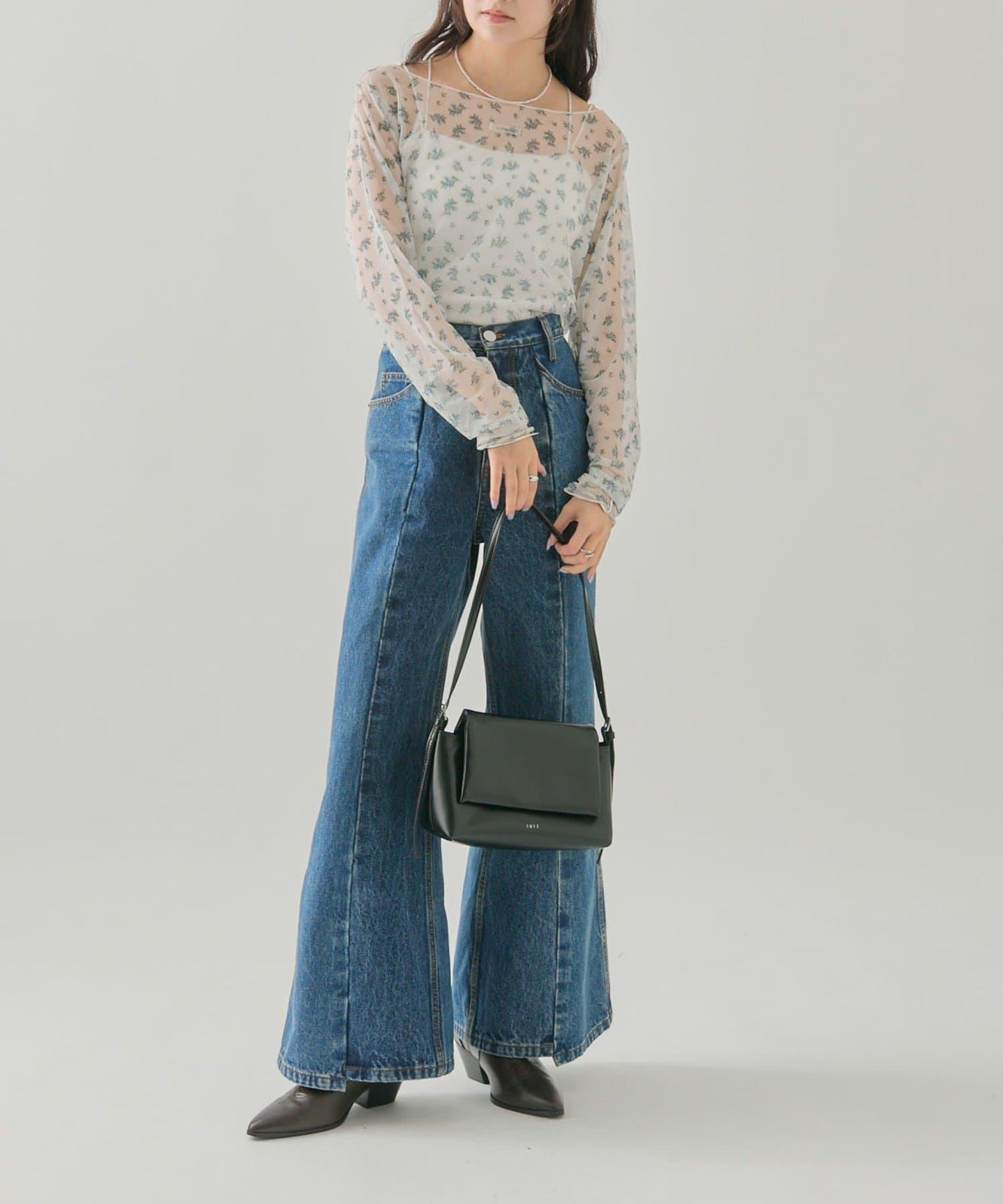 美麗喇叭牛仔褲