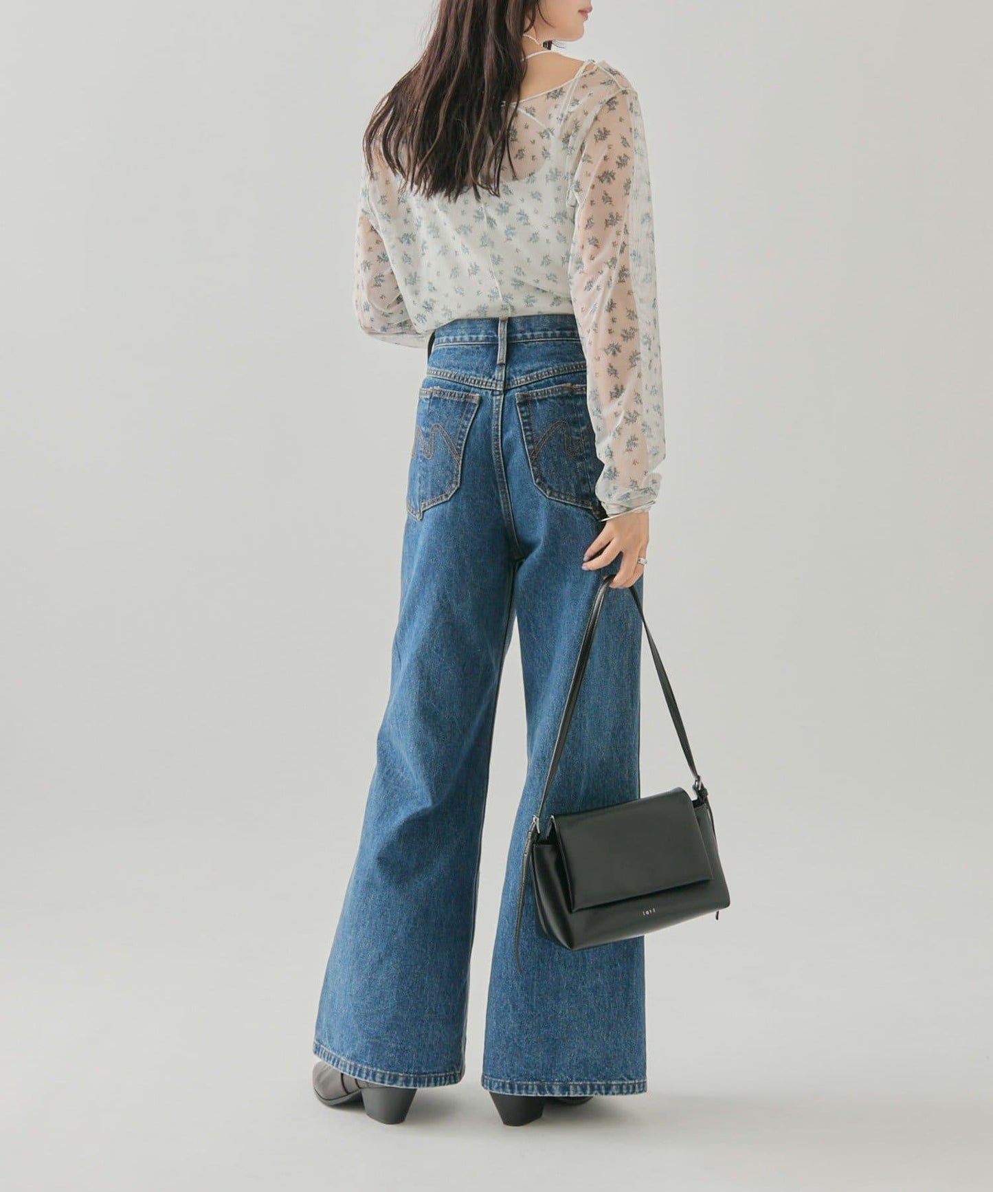 美麗喇叭牛仔褲