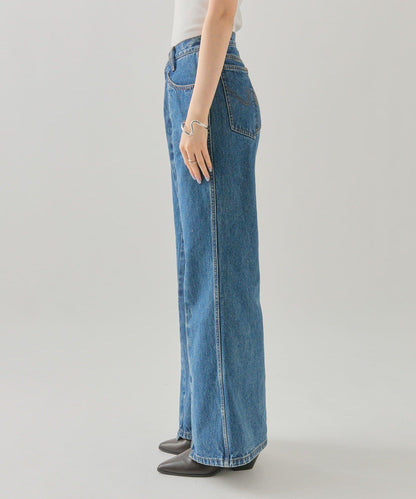 美麗喇叭牛仔褲