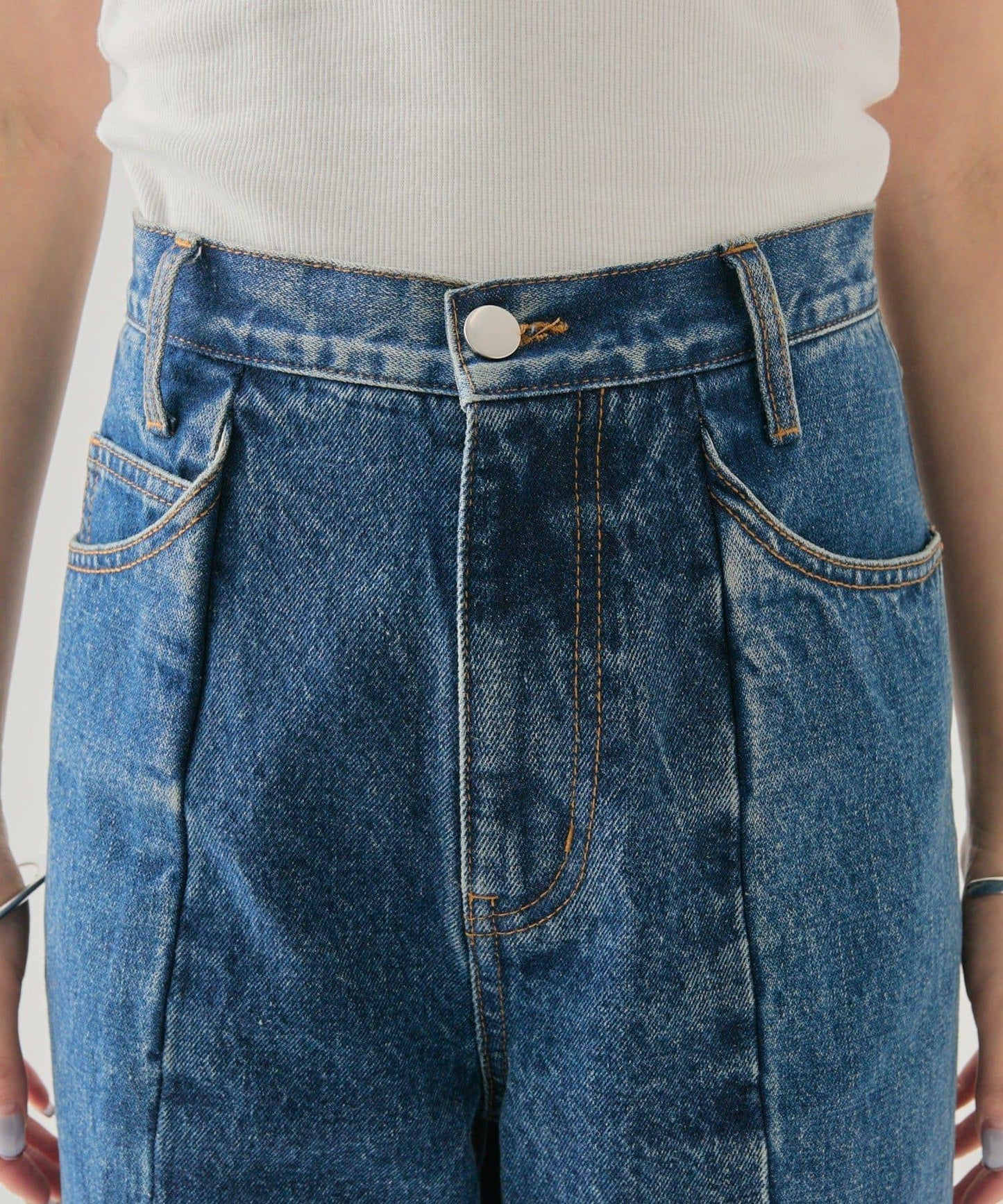 美麗喇叭牛仔褲