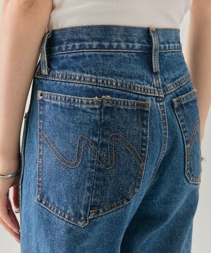 美麗喇叭牛仔褲