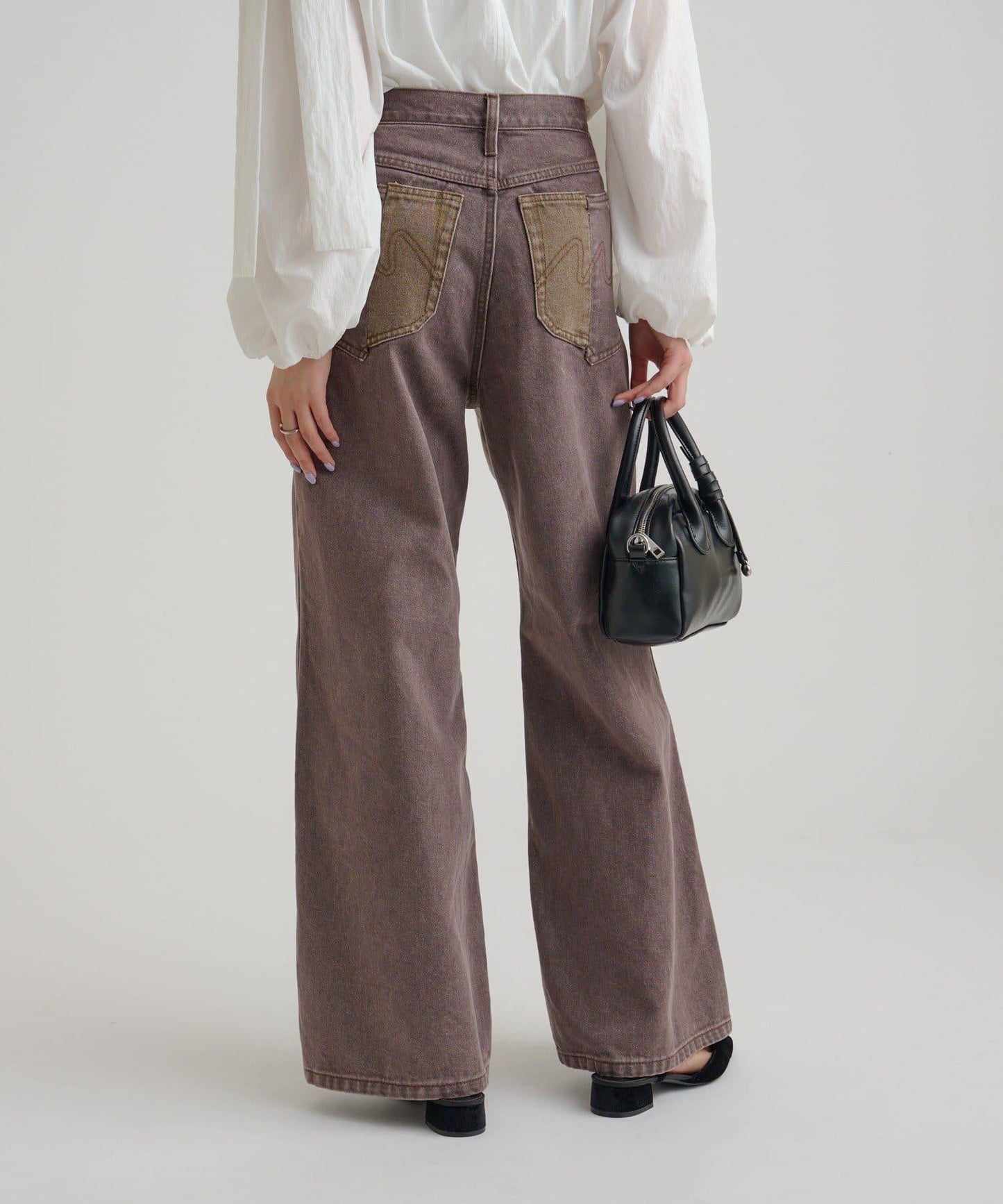 美麗喇叭牛仔褲