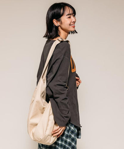 復古V領字母長袖T恤