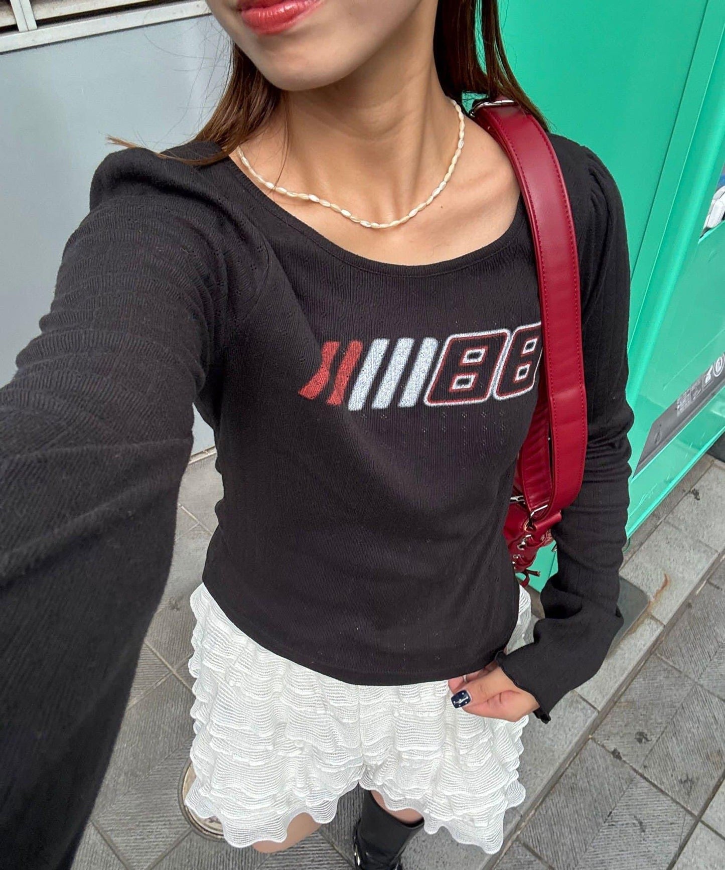 蕾絲拼接標誌修身上衣